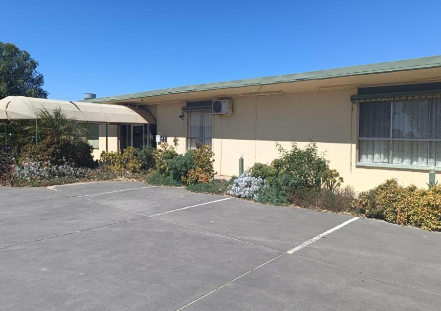 Lazy River Motor Inn Swan Hill Exteriör bild