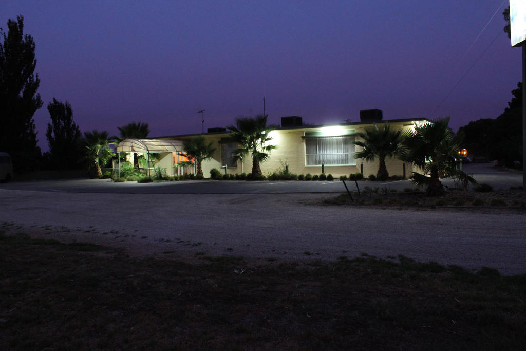 Lazy River Motor Inn Swan Hill Exteriör bild